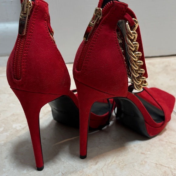 Nine West Red Heels with Gold Accents - Picture 3 of 3